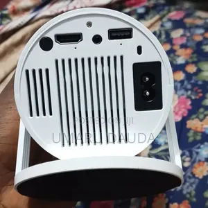 Smart Android Projector Hy300