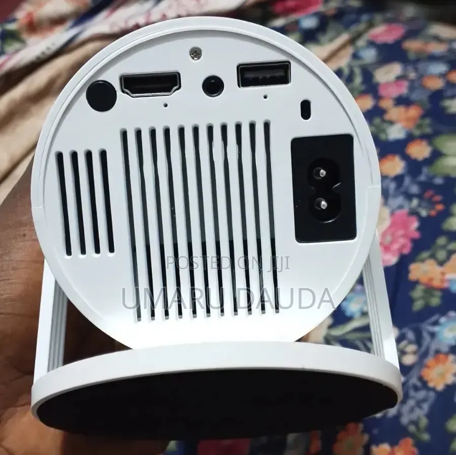 Smart Android Projector Hy300