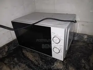 Hisense Microwave Oven – Clean Fully Working