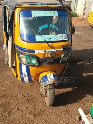 Renault Master 2023 Yellow
