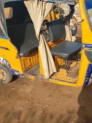 Renault Master 2023 Yellow