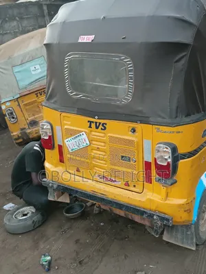 Renault Master 2023 Yellow