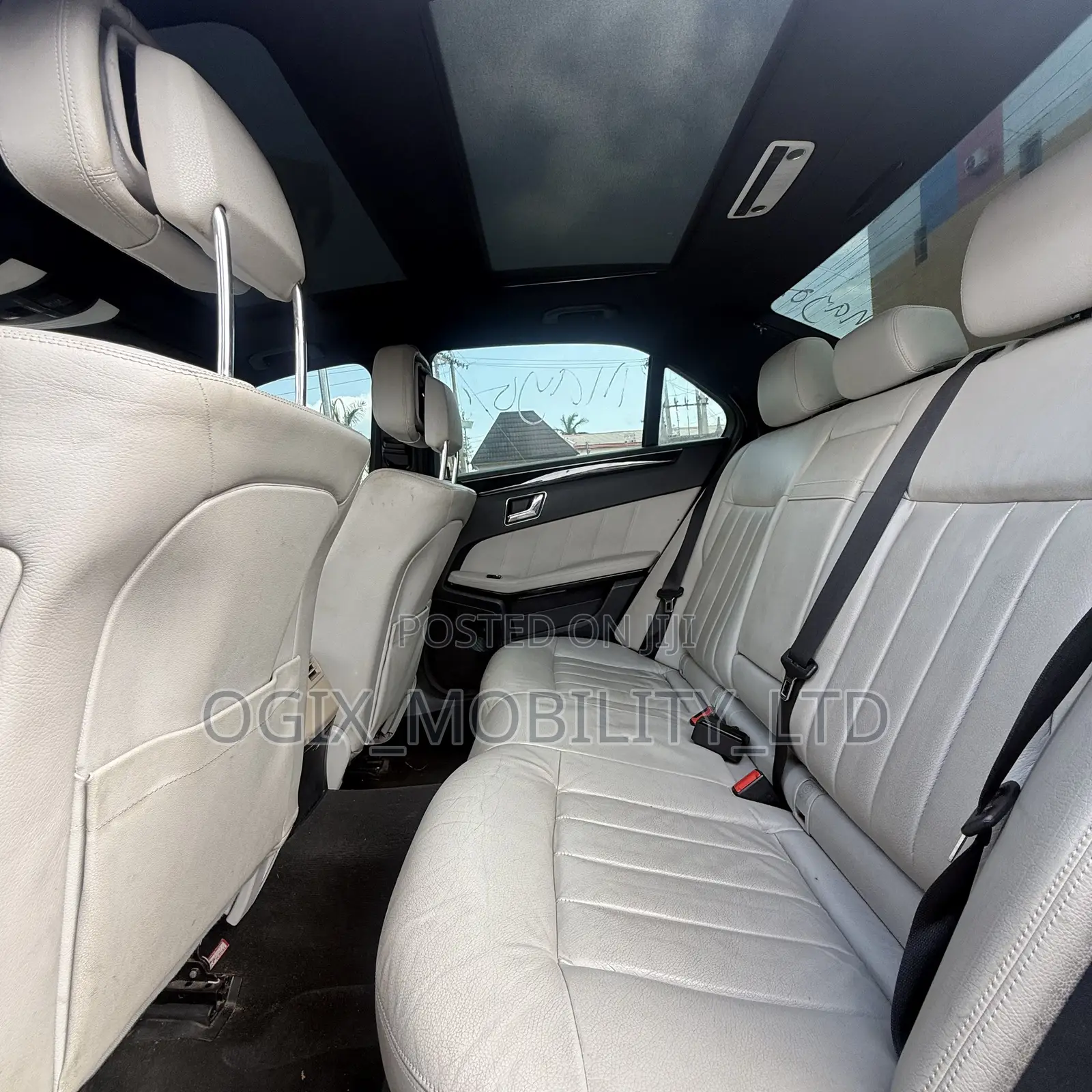 Mercedes-Benz E350 2010 Gray