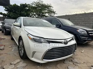 Toyota Avalon XLE 4dr Sedan (3.5L 6cyl 6A) 2014 White