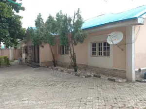 3bdrm Bungalow in Sun City Abuja, Lokogoma for sale