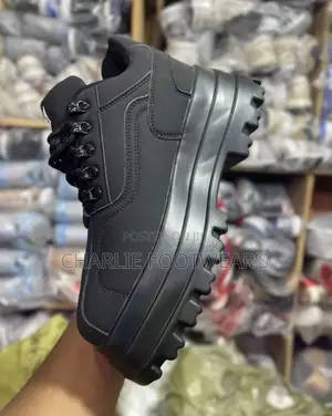 Stylish Sneakers Available at Affordable Price