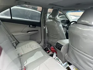 Toyota Camry XLE 4dr Sedan (2.5L 4cyl 6A) 2012 Black