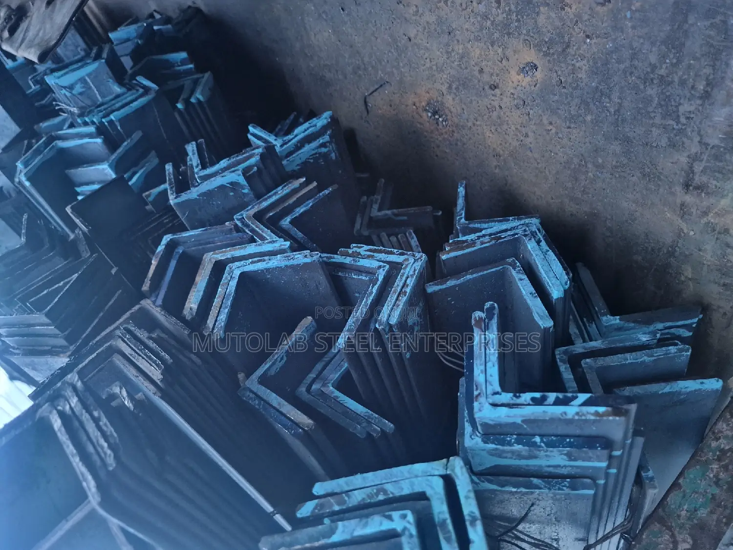 Angle Iron 75x75x5mm 6mm 75x75x5mm 6mm