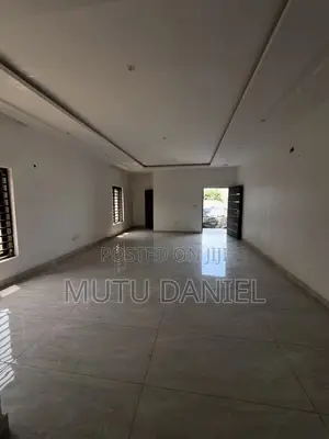 4bdrm Townhouse / Terrace in Mabushi for rent