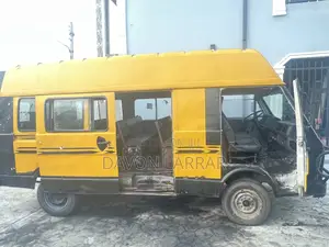 Volkswagen LT 2002 Yellow