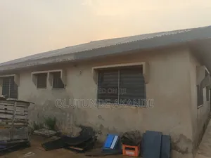 4bdrm Bungalow in Peace And Unity, Akinyele for sale
