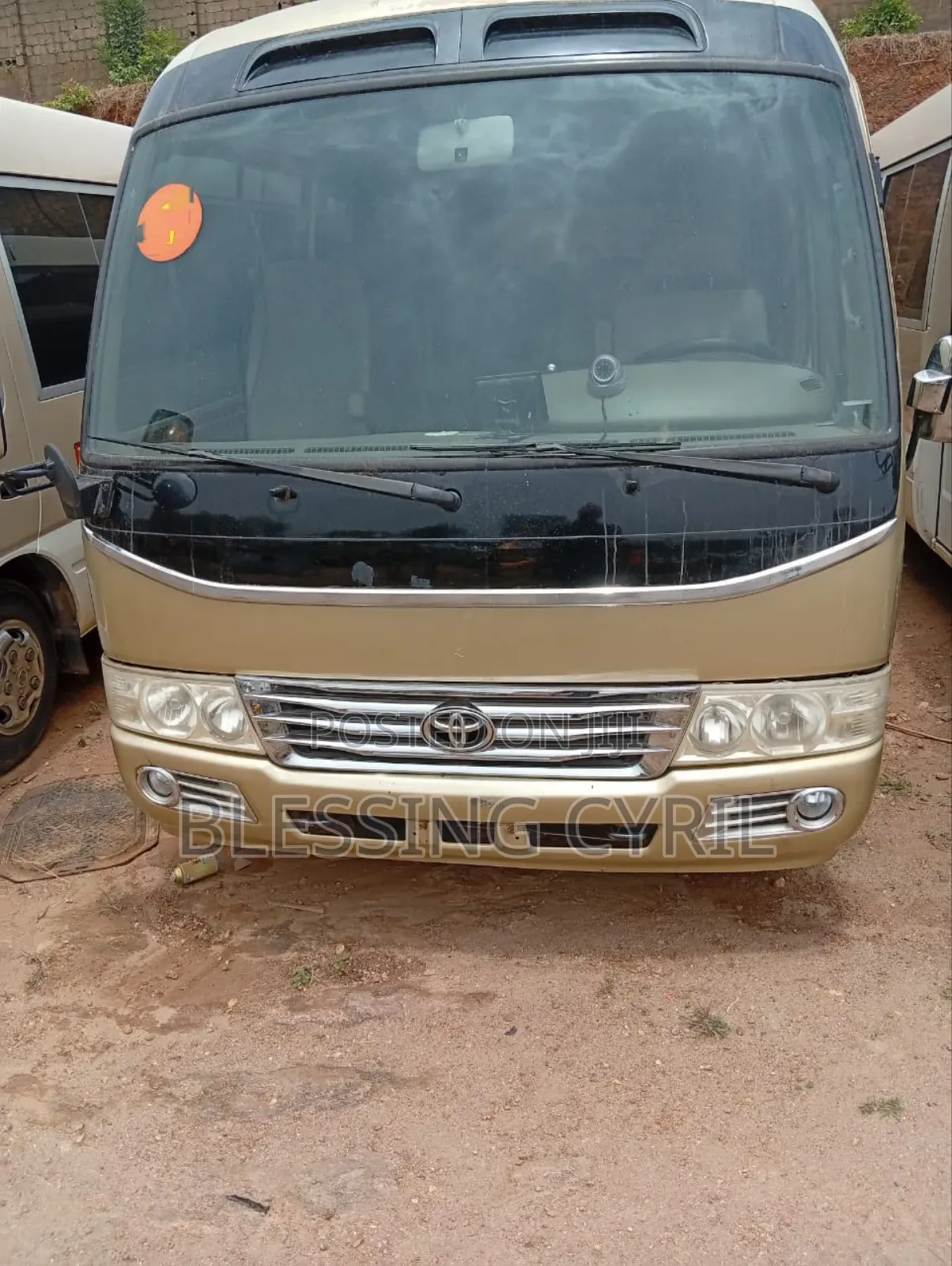 Toyota Coaster 2010 Gold