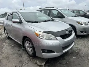 Toyota Matrix 2010 Silver