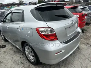 Toyota Matrix 2010 Silver
