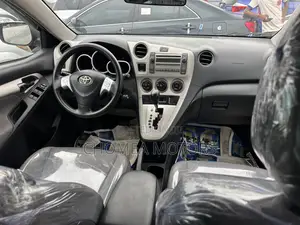 Toyota Matrix 2010 Silver
