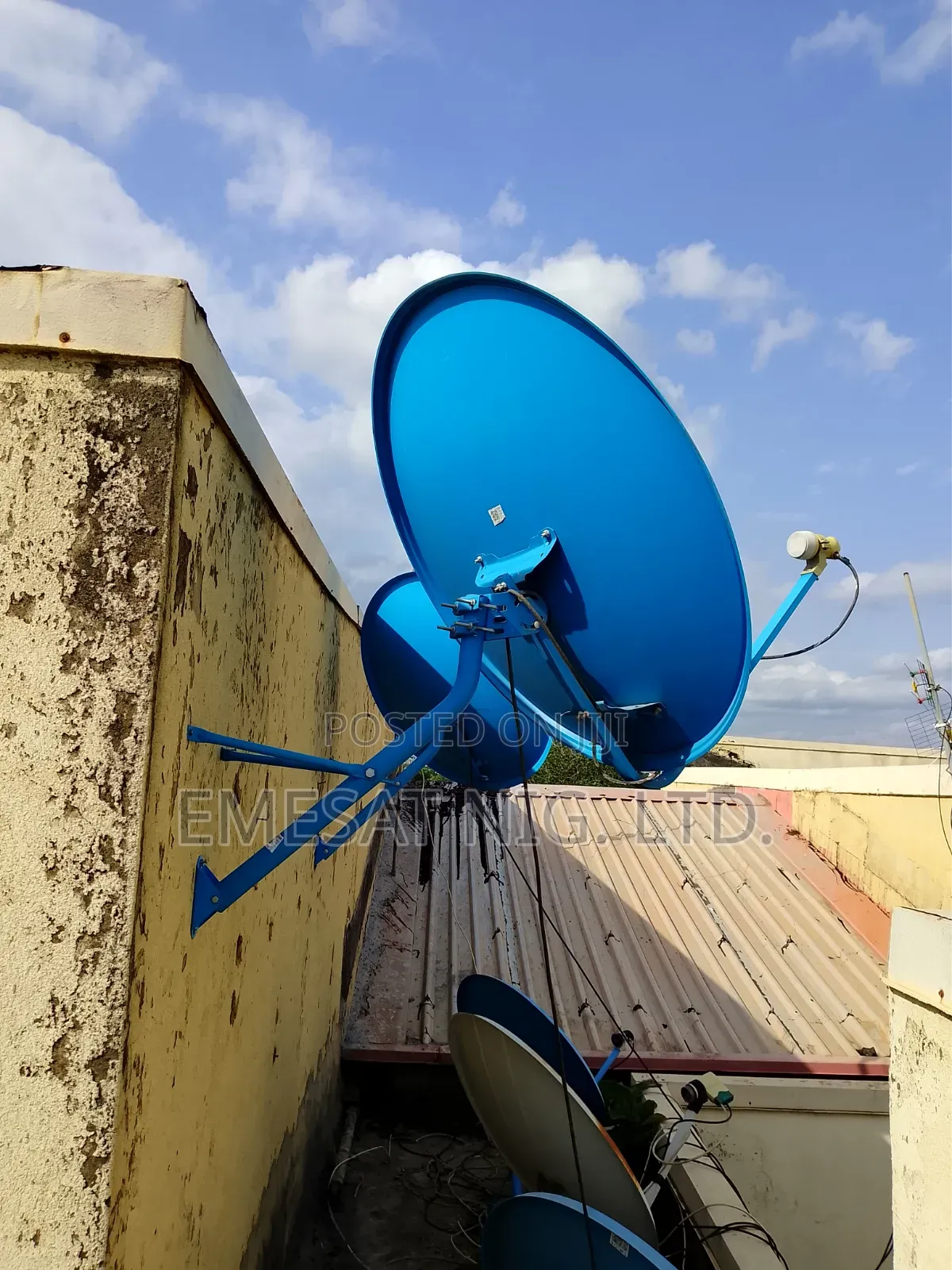 SLTV DSTV Decoder With Installation