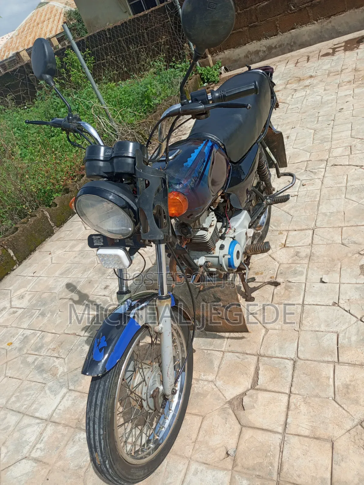 Bajaj Boxer 100 2021 Red
