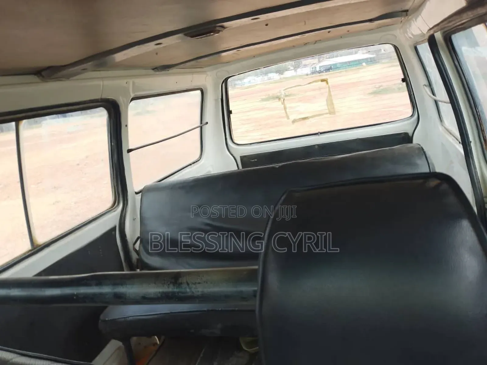 Mitsubishi Delica 2003 White