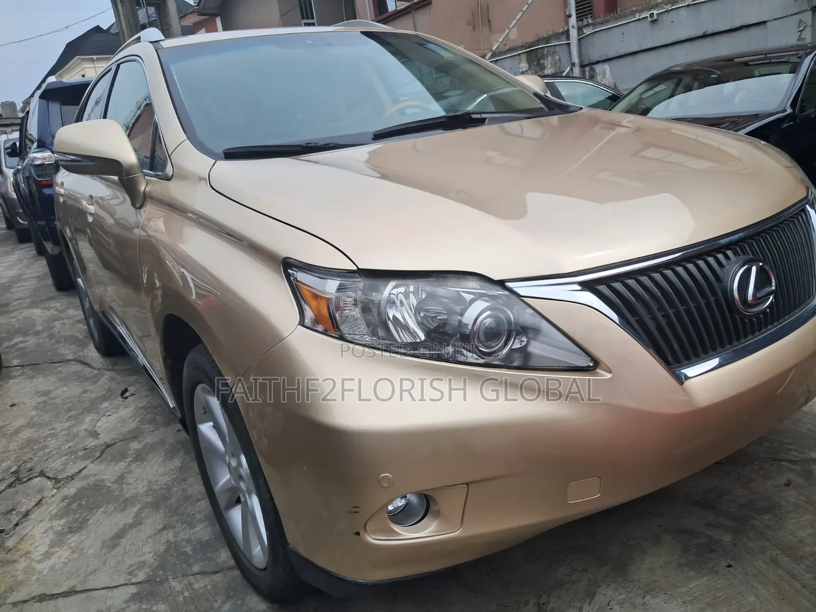 Lexus RX 350 2010 Gold