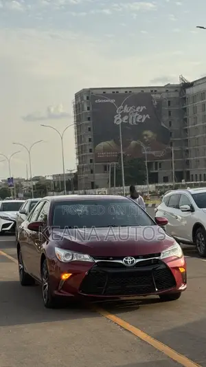 Toyota Camry 2016 Maroon