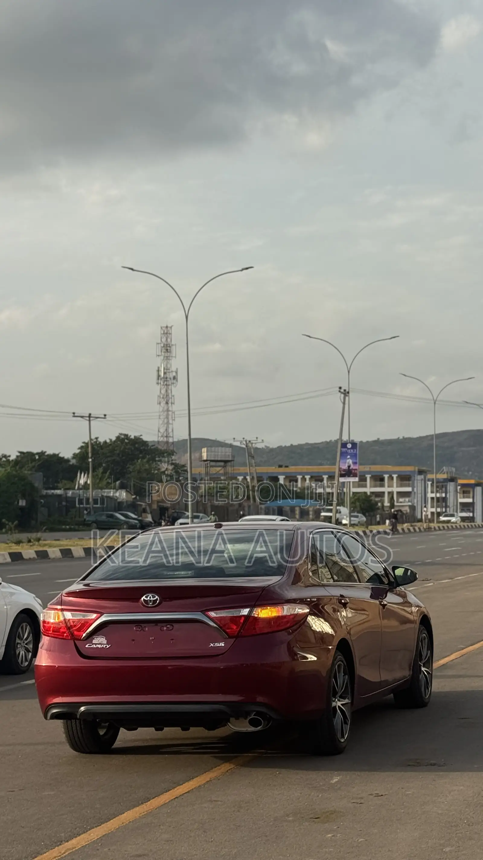 Toyota Camry 2016 Maroon