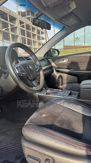Toyota Camry 2016 Maroon