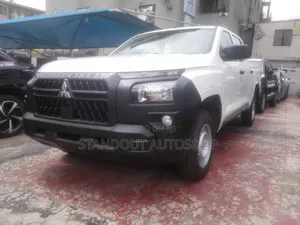 Mitsubishi L200 2025 White