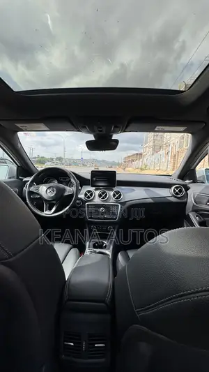 Mercedes-Benz CLA-Class 2016 Silver