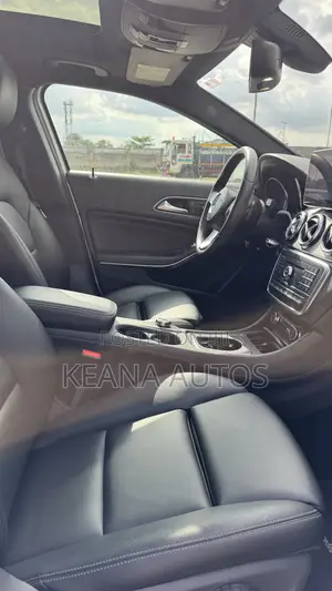 Mercedes-Benz CLA-Class 2016 Silver