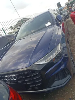 Audi Q8 Premium Plus 2023 Blue
