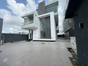 5bdrm Duplex in Parkview Estate for sale