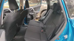 Toyota RAV4 XLE 4dr SUV AWD (2.5L 4cyl 6A) 2018 Blue