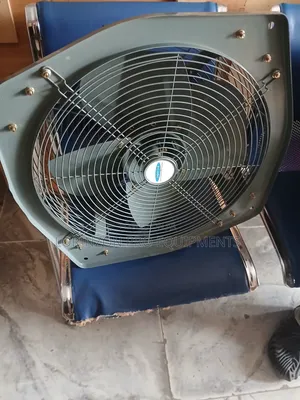 Commercial 18 Inch Extractor Fan– Ideal 4 Kitchens,Bakeries Factories