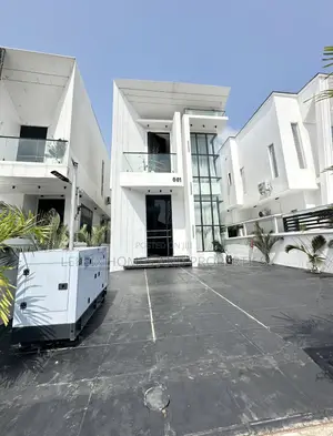 5bdrm Duplex in A Well Secured, Chevron for sale