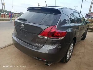 Toyota Venza LE 4dr Wagon AWD (2.7L 4cyl 6A) 2015 Gray