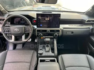 Toyota Tacoma TRD Sport Double Cab 4WD 5.0 ft. SB (Automatic) 2025 Gray