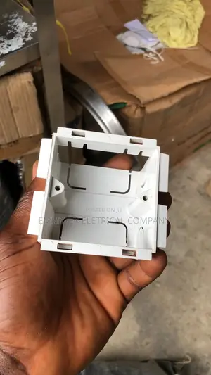 3x3 Pattress For 3compartment Mk
