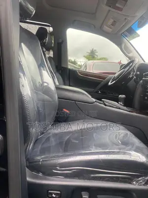 Lexus LX 570 AWD 2017 Black