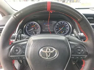 Toyota Camry XLE FWD (2.5L 4cyl 8AM) 2018 Burgundy