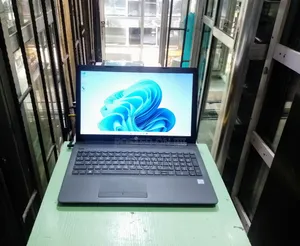 Laptop HP 250 G7 8GB Intel Core i5 HDD 500GB