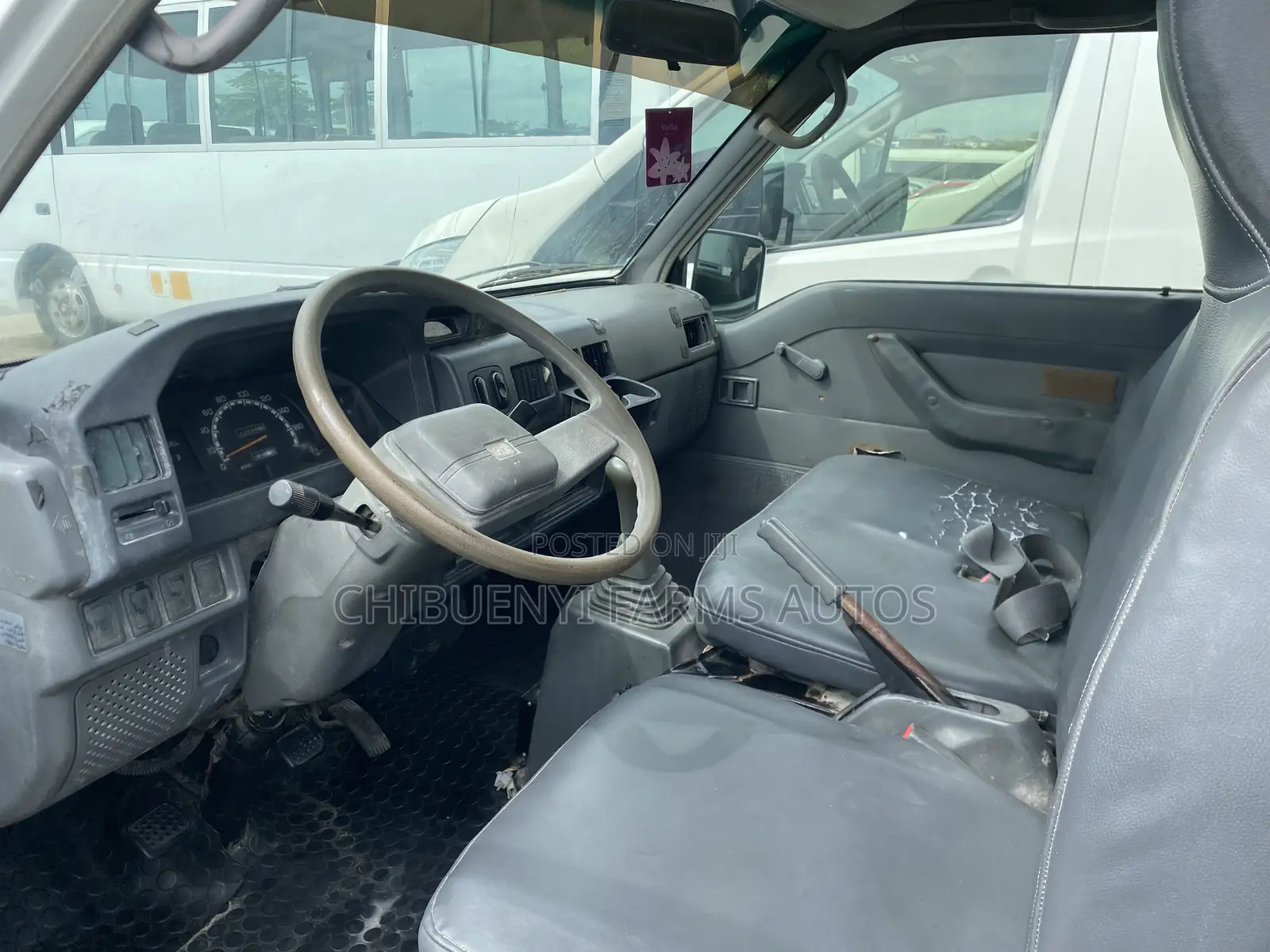 Mitsubishi L300 2013 White