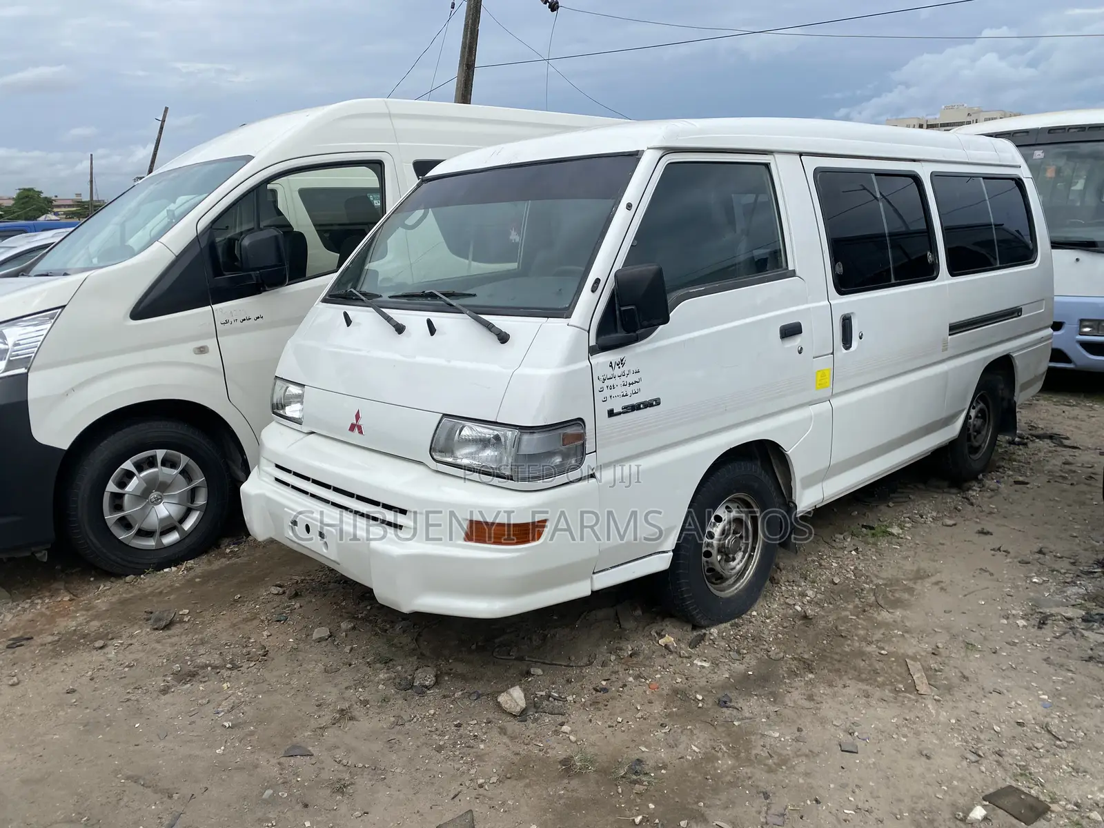 Mitsubishi L300 2013 White