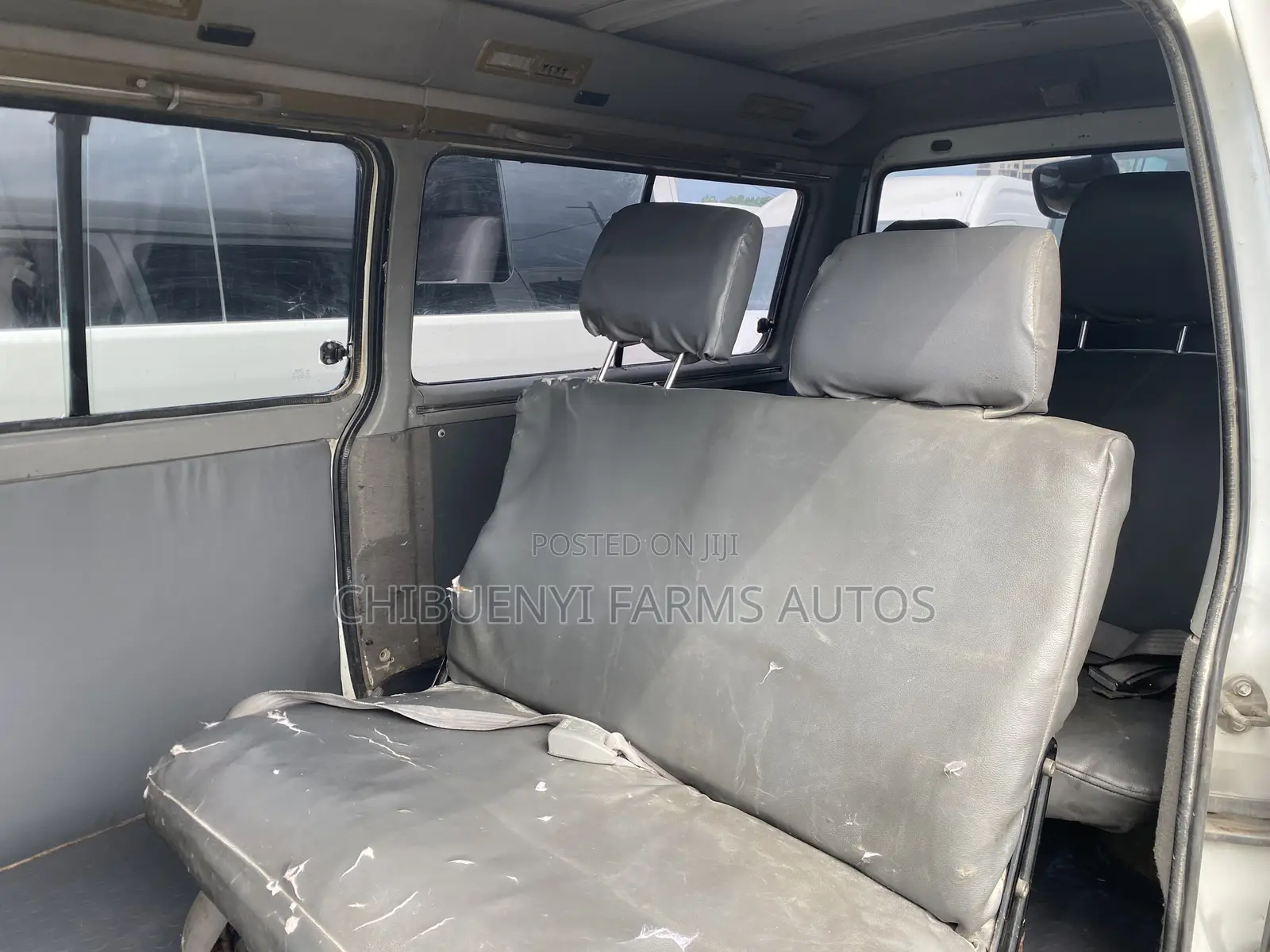 Mitsubishi L300 2013 White