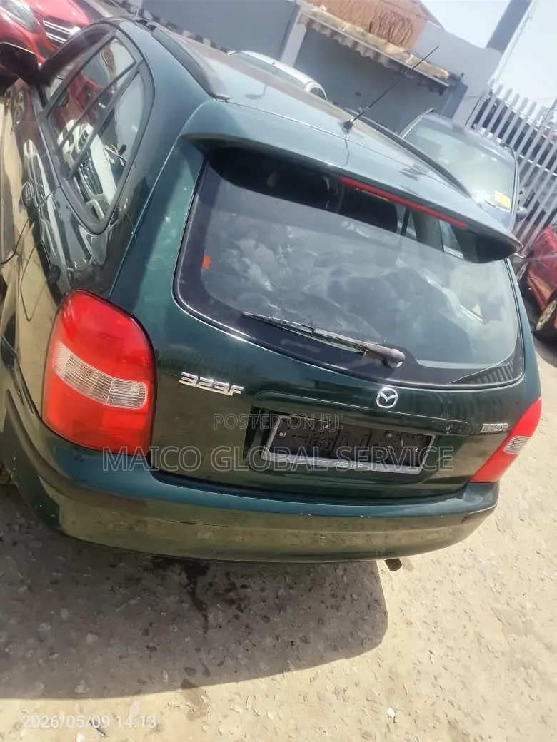 Mazda 323 2005 Green