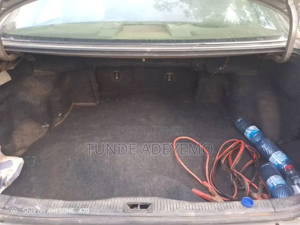 Toyota Camry 2000 Silver