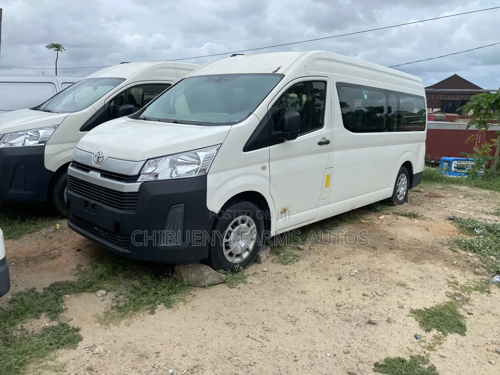 Toyota HiAce 2021 White