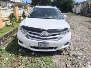 Toyota Venza LE 4dr Wagon (3.5L 6cyl 6A) 2014 White