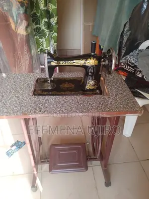 Manual Sewing Machine