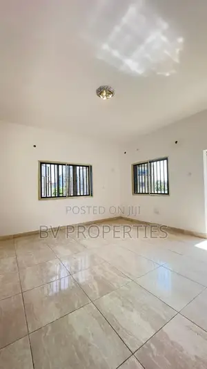 Mini Flat in Osapa london for rent