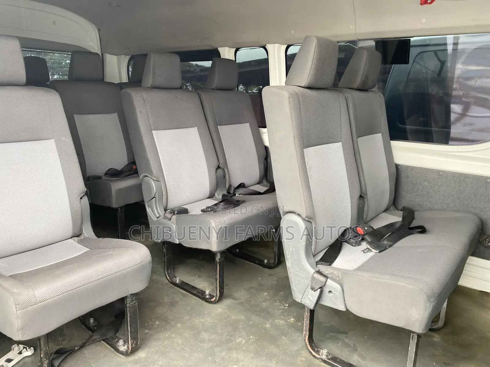 Toyota HiAce 2021 White